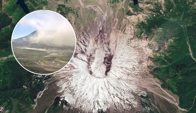 Z krateru wzbiły się tumany pyłu. Po chwili wszystko stało się jasne