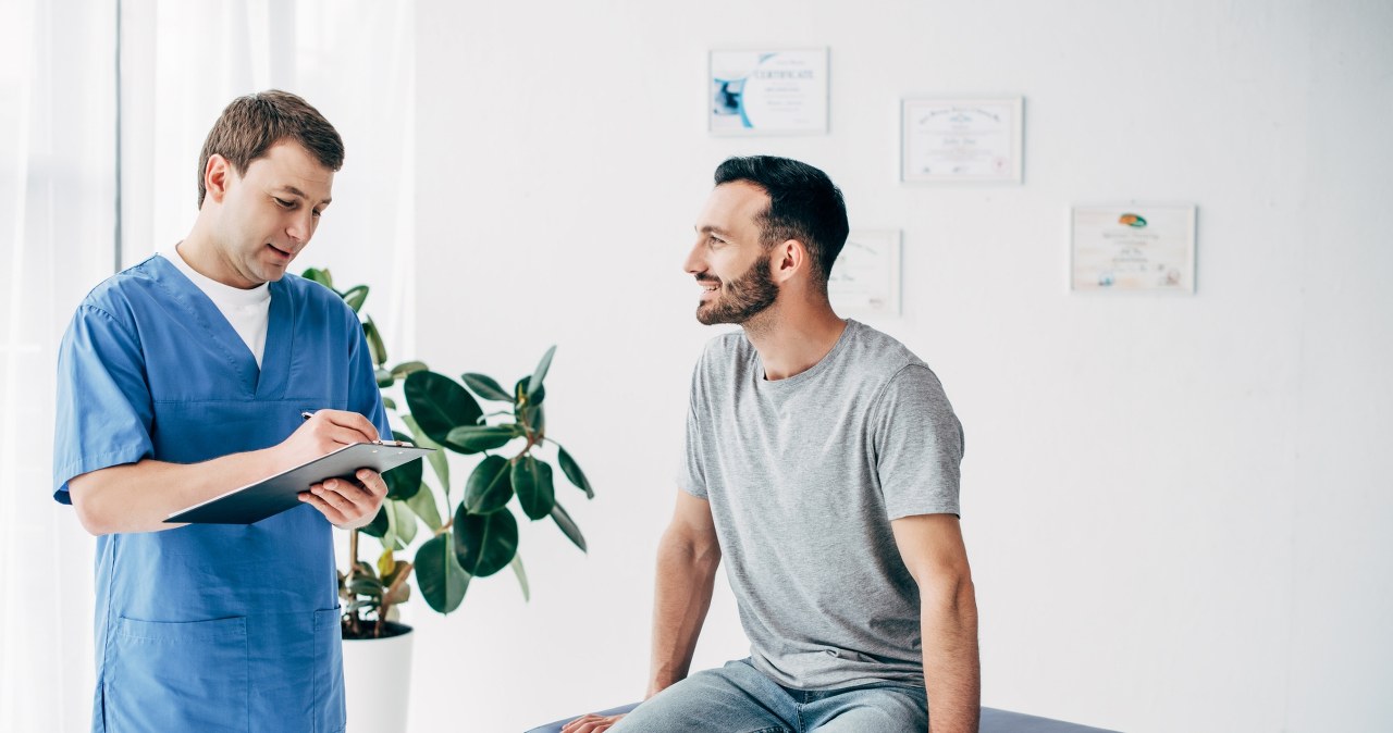 Co tak naprawdę bada lekarz medycyny pracy. To musisz wiedzieć idąc na wizytę