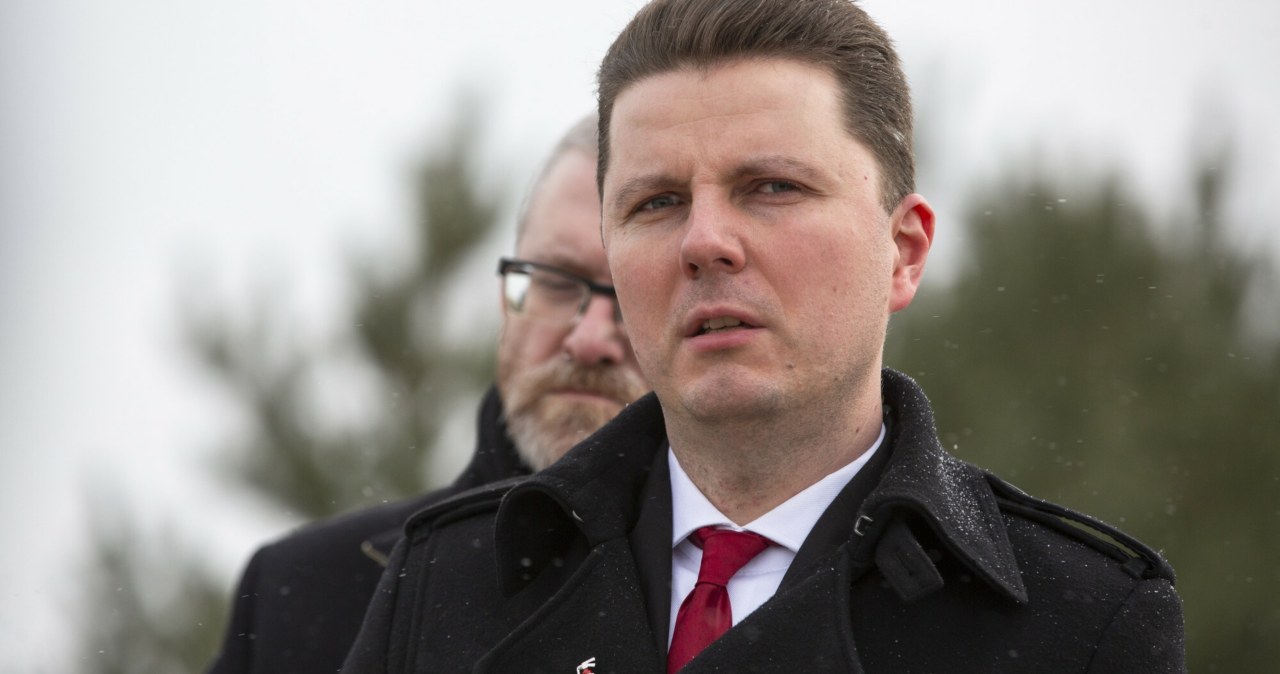 wiadomości,aktualności,Interia Tego nikt się nie spodziewał. Były członek Konfederacji zawalczy w MMA