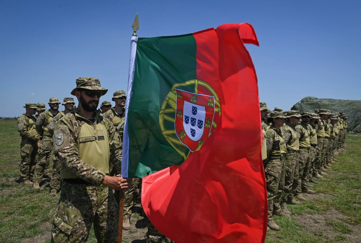 Co najmniej trzech żołnierzy zostało rannych w wyniku eksplozji granatu szkoleniowego w bazie wojskowej Tancos w środkowej Portugalii. Dowództwo armii wszczęło śledztwo mające wyjaśnić okoliczności zdarzenia.