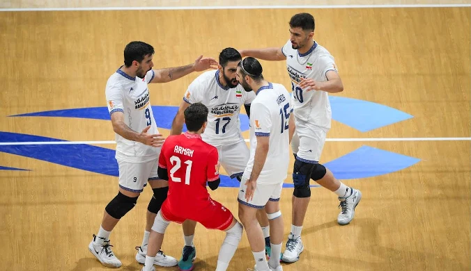 Kolejny szok, było 6:10. Zadecydował tie-break. Thriller w meczu o wszystko