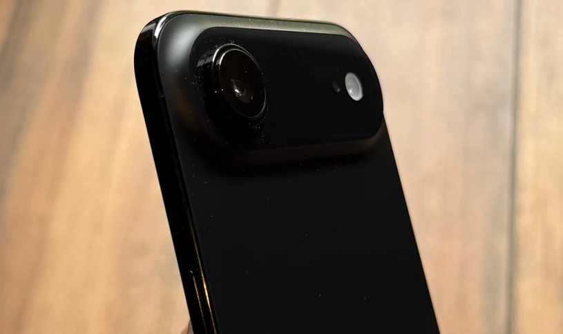 Mam iPhone'a Air od blisko roku. Czy warto go dziś kupić?