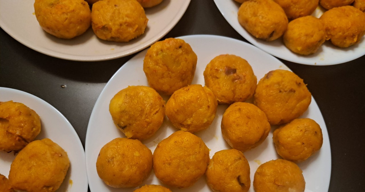 Zblenduj, weź do ręki i formuj kluski. Jesienią obiad wejdzie na złoto