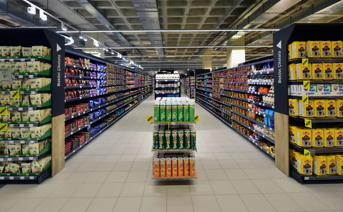 800 sklepów w różnych formatach i 40 centrów handlowych pod zarządem - Carrefour rozważa możliwość sprzedaży swoich aktywów w Polsce.