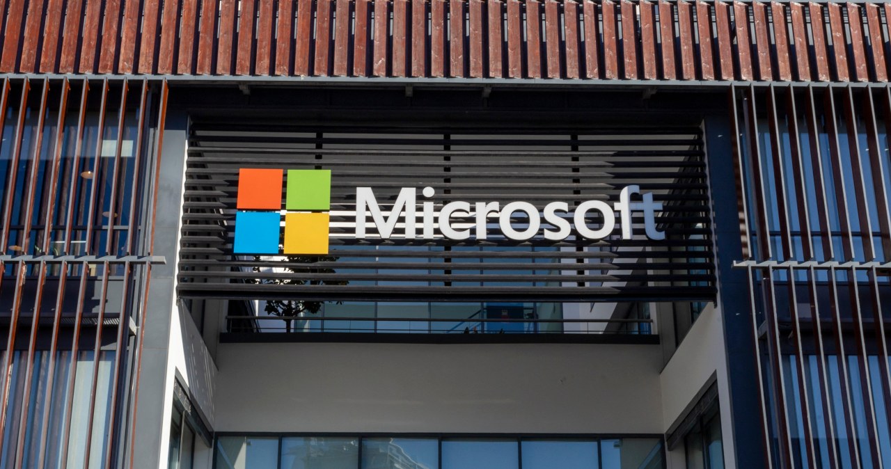 Giganci inwestują miliardy w centra danych. "Realizujemy nasz cel"