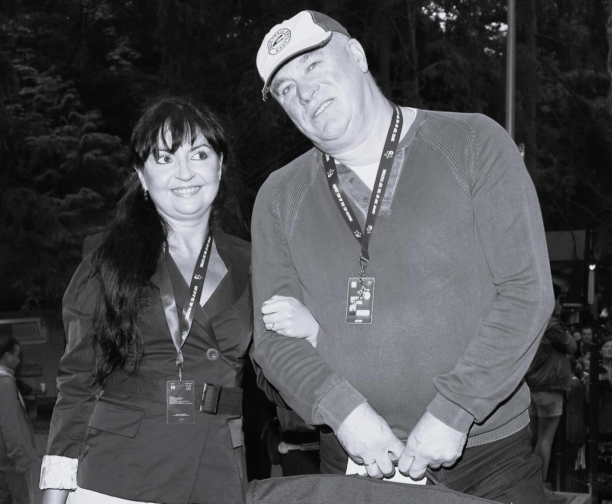 W czwartek w Brodnicy zmarła Edyta Rynkowska, żona znanego piosenkarza Ryszarda Rynkowskiego - informuje portal bydgoszcz.tvp.pl. Miała zaledwie 52 lata. "Ciało zostało zabezpieczone do sekcji" - potwierdził w rozmowie z RMF24.pl młodszy aspirant Paweł Dominiak, oficer prasowy policji w Brodnicy.