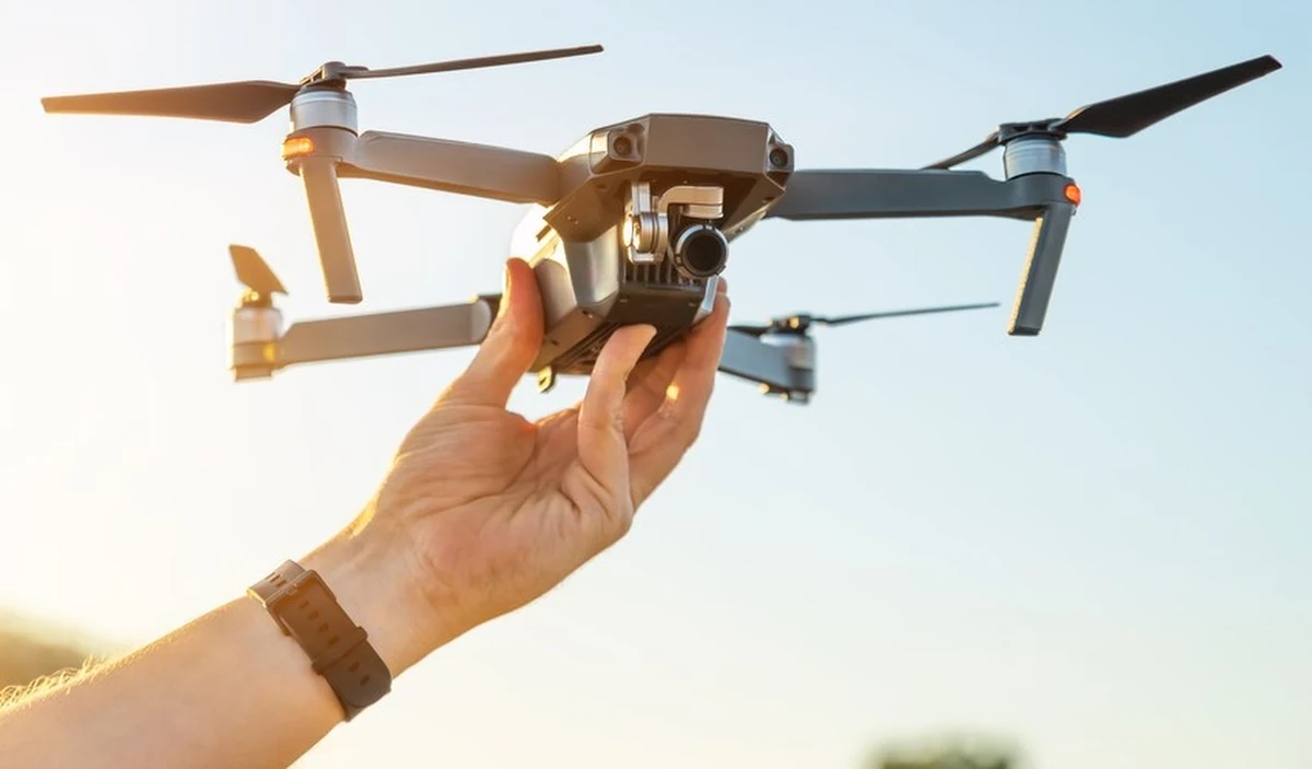 Na teren oczyszczalni ścieków w małopolskiej Nowej Wsi spadł dron. Gmina Skała wydała komunikat w tej sprawie. Przekazała w nim wstępne ustalenia służb.