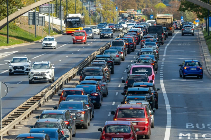 Nowe przepisy dla kierowców w 2026 r. Będzie prościej i szybciej