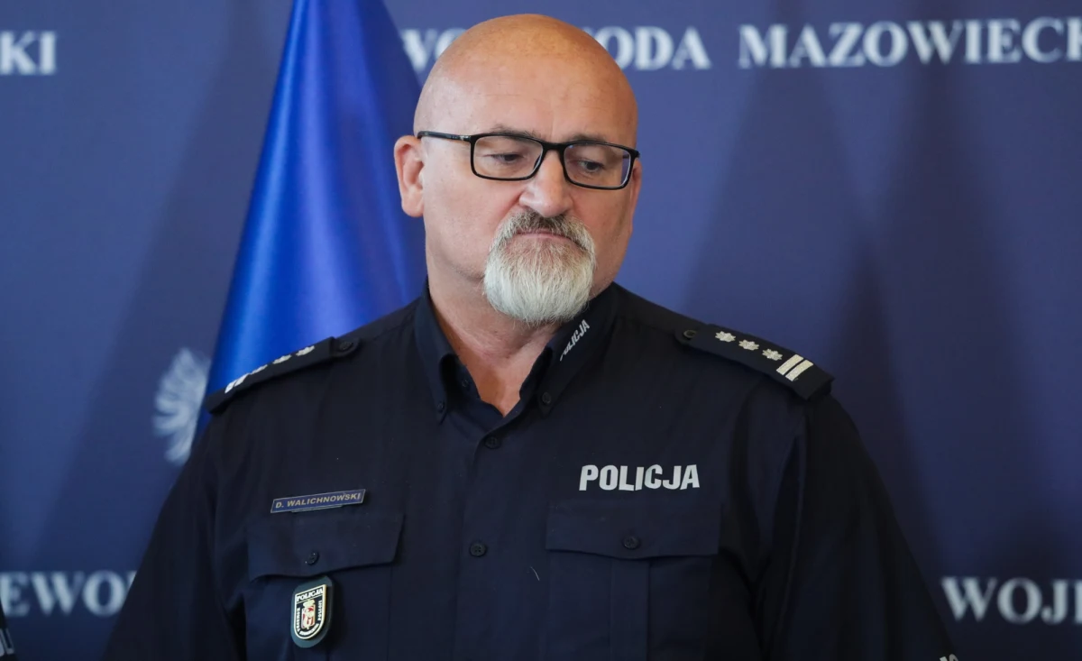 W przyszłym tygodniu dojdzie do odwołania komendanta stołecznego policji - dowiedział się reporter RMF FM Krzysztof Zasada. Wniosek szefa policji dotyczący zdymisjonowania insp. Dariusza Walichnowskiego od poniedziałku jest już w Ministerstwie Spraw Wewnętrznych i Administracji.