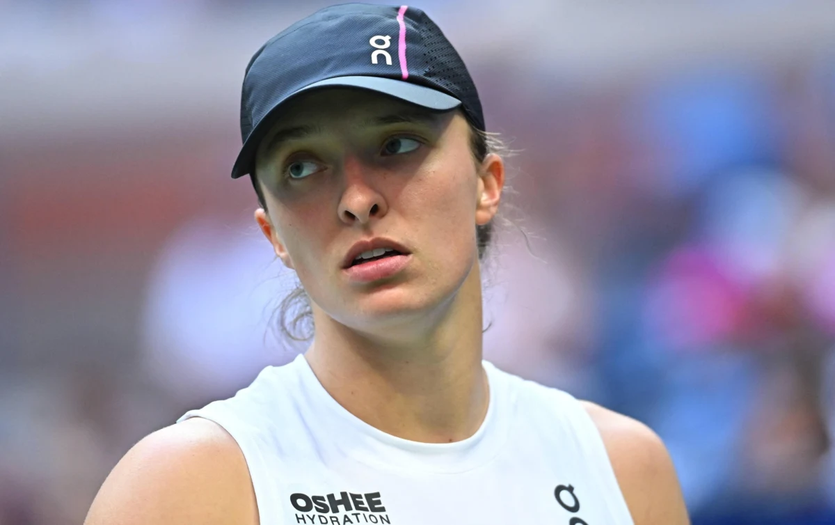 Piątkowy mecz Igi Światek z czeską tenisistką Barborą Krejcikovą w ćwierćfinale turnieju WTA 500 w Seulu nie odbędzie się w zaplanowanym terminie. Spotkanie, ze względu na opady deszczu, zostało przełożone na sobotę.