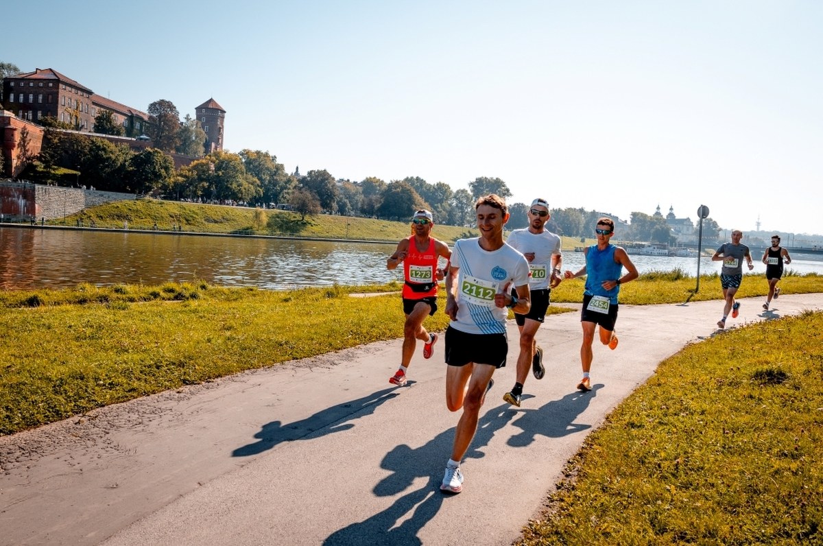 Trasa jak żadna inna. Bieg Trzech Kopców kolejny rok podbija Kraków