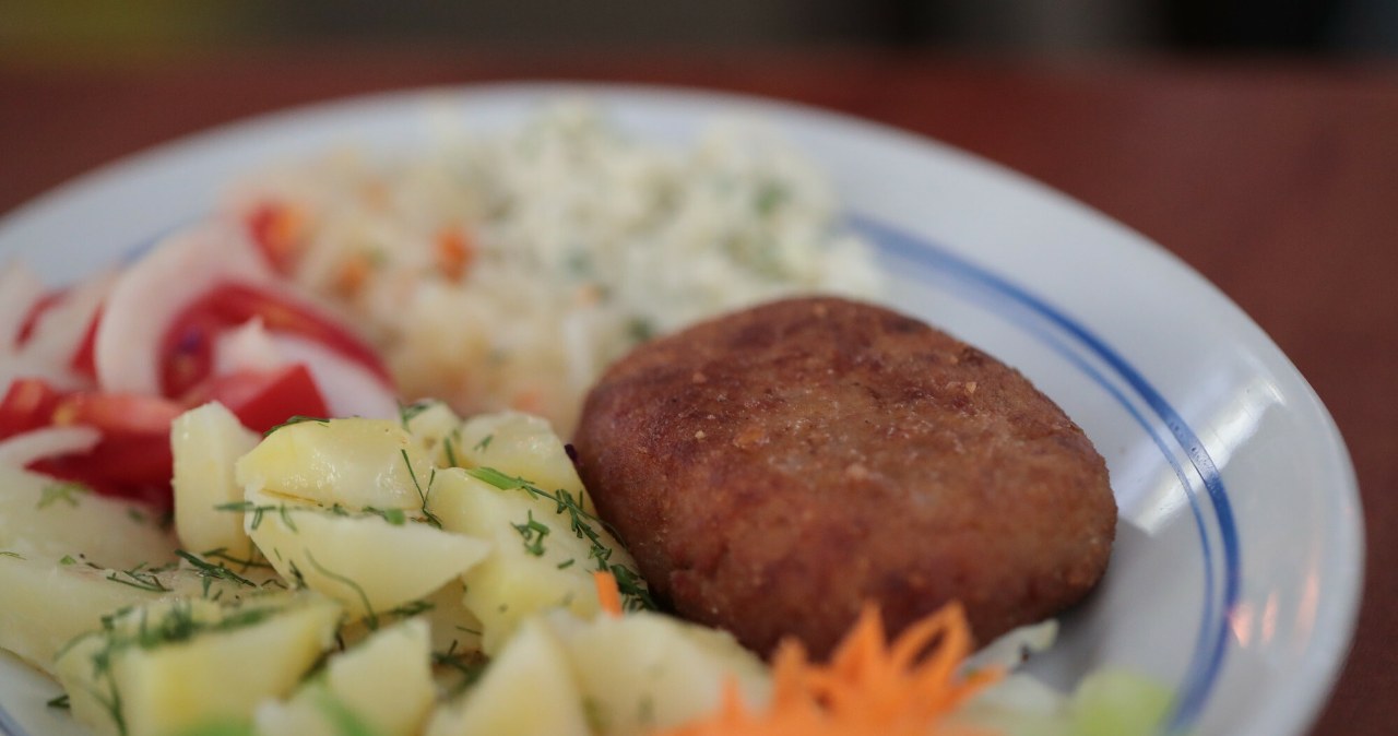 Te kotlety były hitem w czasach PRL-u. Dziś wraca do nich Ewa Wachowicz