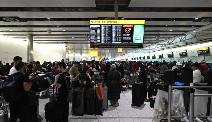 Utrudnienia na europejskim lotnisku. Odwołano połowę poniedziałkowych lotów