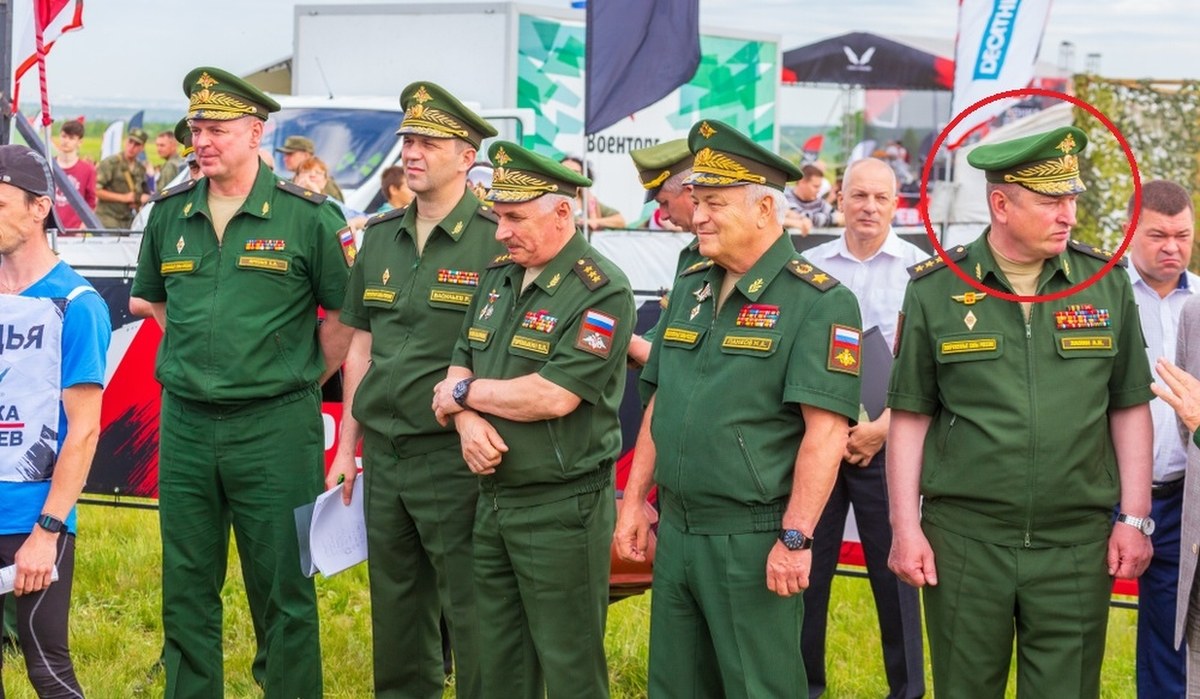 Czołowy rosyjski generał zwolniony ze służby wojskowej