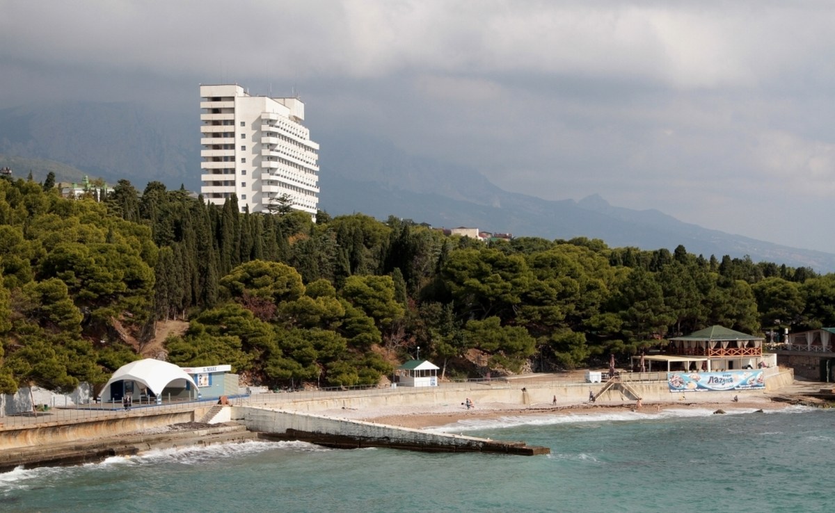 Atak ukraińskich dronów na kurort Foros. "Ważni goście" w środku
