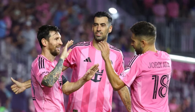 To koniec, legenda FC Barcelony zakończy karierę. Podano miesiąc