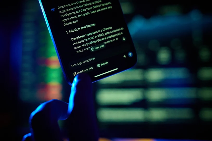 Miała pomagać, a odbiera pracę. "Boom na AI zbiera swoje żniwo"