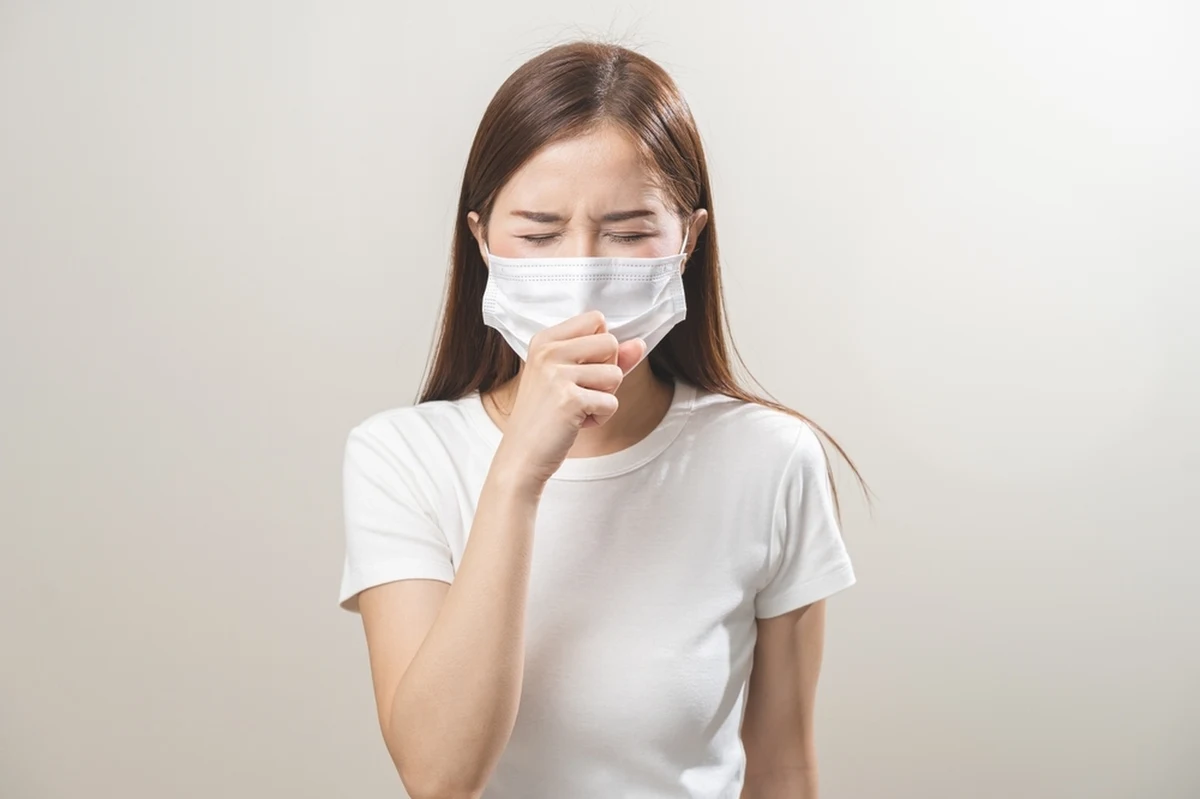 Rośnie liczba zakażeń koronawirusem. Sanepid informuje o ponad 28 tysiącach potwierdzonych przypadków. Z jakim wariantem SARS-CoV-2 mamy obecnie do czynienia? Jak reagować na objawy? Kto w pierwszej kolejności powinien się zaszczepić. Na te pytania w Radiu RMF24 odpowiadał wirusolog, dr hab. Tomasz Dzieciątkowski.