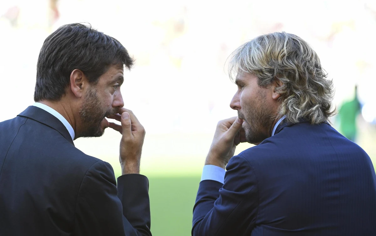 Byli szefowie Juventusu usłyszeli wyroki. Były prezes Andrea Agnelli oraz jego zastępca, świetny w przeszłości czeski piłkarz Pavel Nedved zostali po zawarciu ugody skazani przez sąd w Rzymie na kary więzienia w zawieszeniu za fałszowanie dokumentacji księgowej.