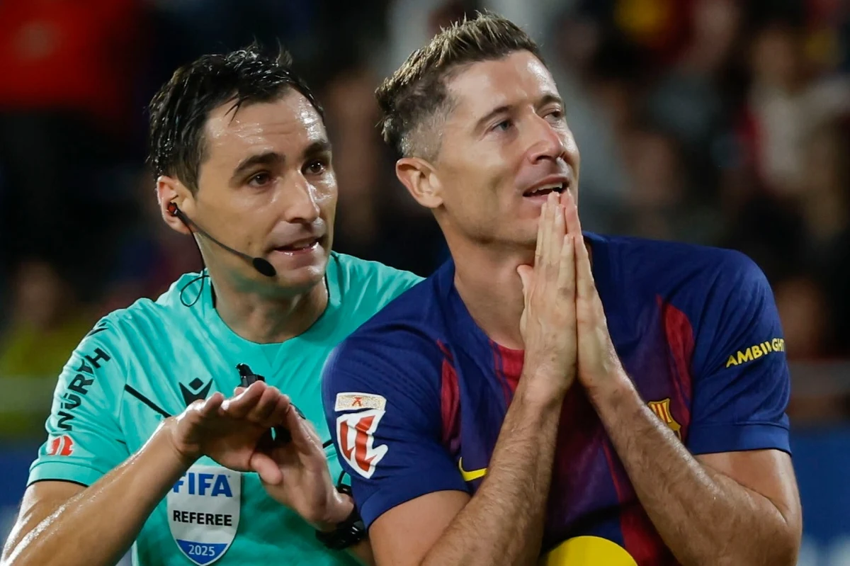 Robert Lewandowski zajął 17. miejsce w plebiscycie Złotej Piłki. Przed rozpoczęciem uroczystej gali w Paryżu opublikowano klasyfikację, która nie uwzględnia czołowej dziesiątki zawodników. 