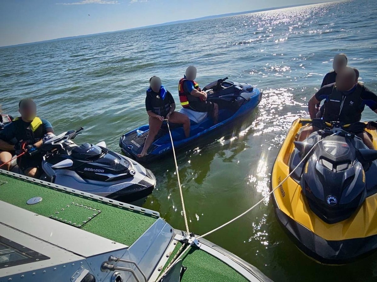 Skuterami wodnymi do Rosji! Polacy nieświadomie przekroczyli granicę na Zalewie Wiślanym