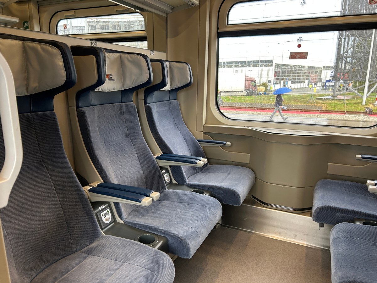 Czym będziemy jeździć w PKP Intercity? Zaglądamy do wnętrza nowego wagonu