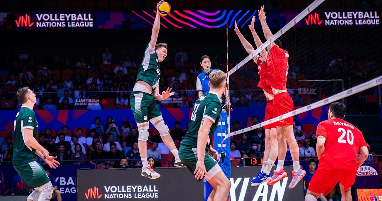 26:28 w pierwszym secie, tak Turcy postraszyli Polaków. Gierżot bohaterem