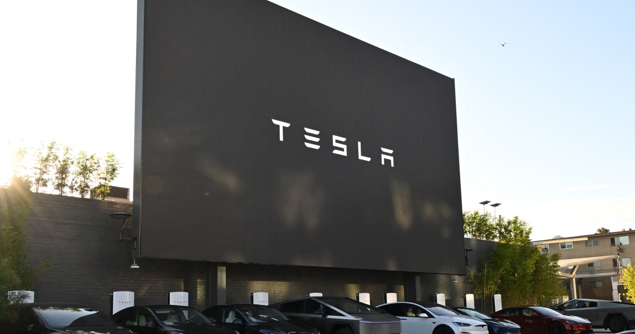 Tesla znów bardzo droga. Elon Musk wie, jak oczarować inwestorów