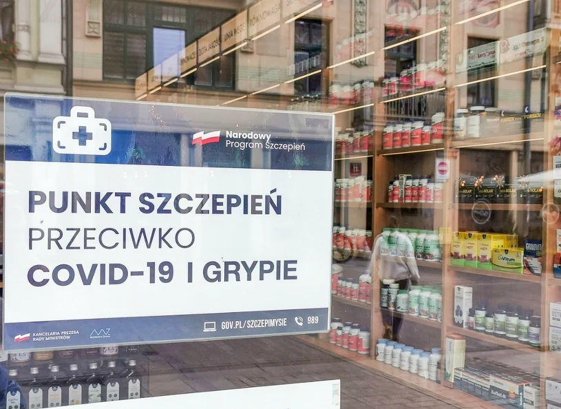 Težave in nejasnosti pri uvajanju cepiva proti COVID-19 v ZDA