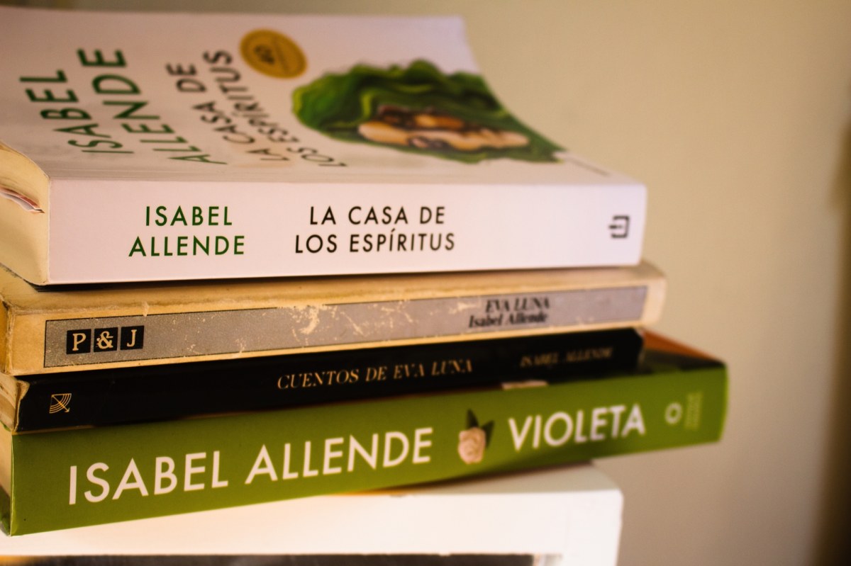 Kultowy "Dom duchów" wraca jako serial. Zobacz, kto zagra główne role