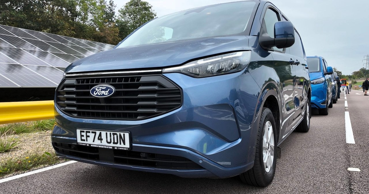 Ford Transit ma 60 lat. Pobiłem w nim rekord Guinnessa
