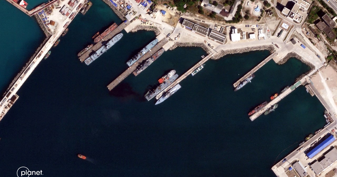 wiadomości,aktualności,Interia Ukraińskie drony zaatakowały Noworosyjsk. W mieście doszło do zniszczeń