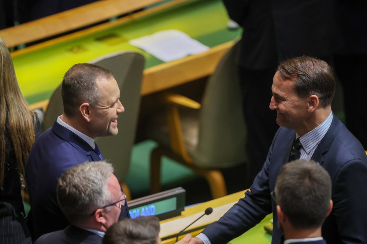 Ocieplenie relacji na linii Nawrocki-Sikorski? "Powinniśmy się cieszyć"