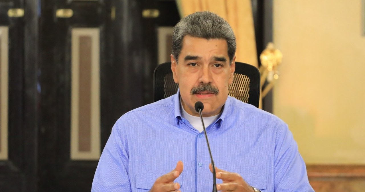 Trwał program prezydenta, gdy zatrzęsła się ziemia. Tak zareagowała stacja