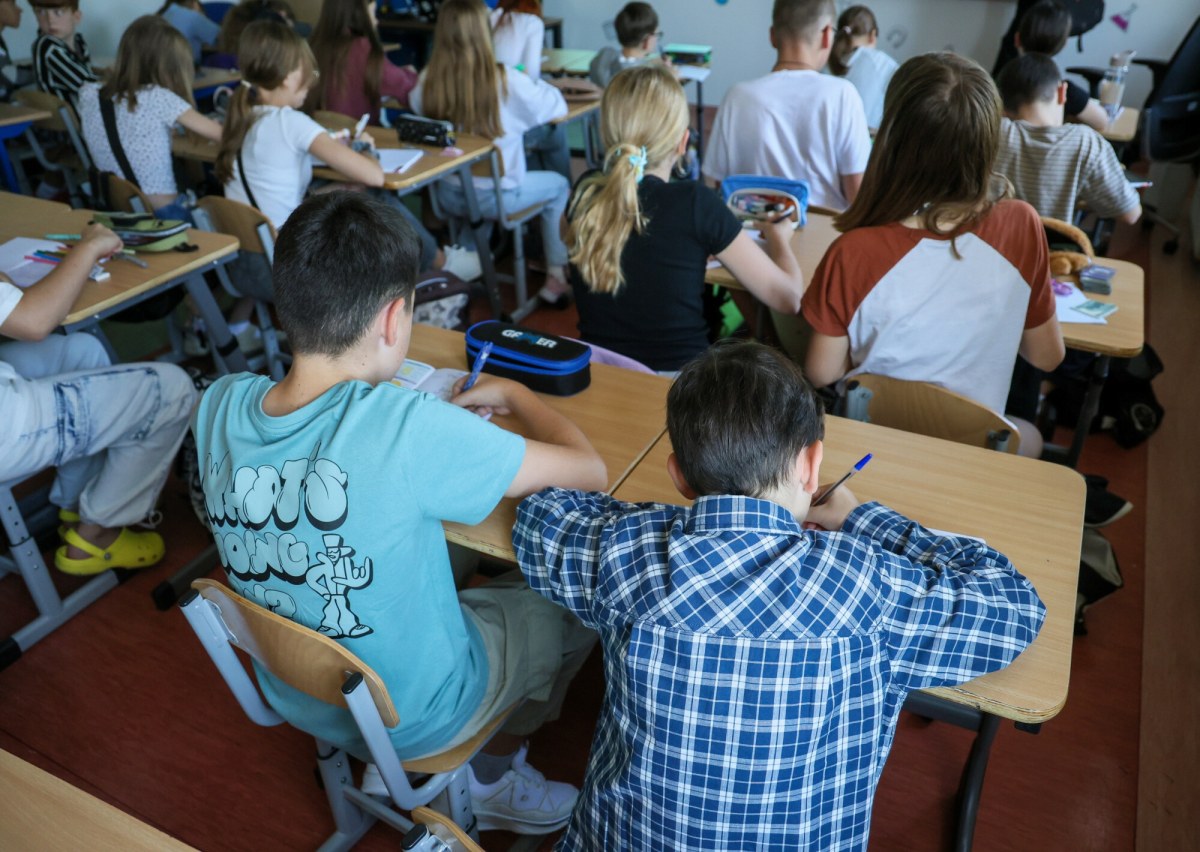 Polacy podzieleni ws. edukacji zdrowotnej. Najnowszy sondaż