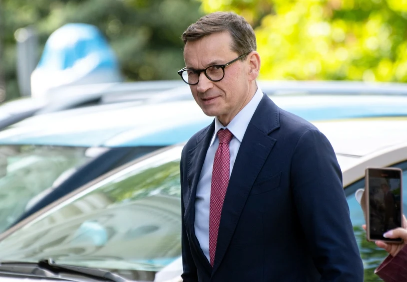 Zaskakująca deklaracja Morawieckiego. Zdradził, jak zagłosuje ws. Hołowni