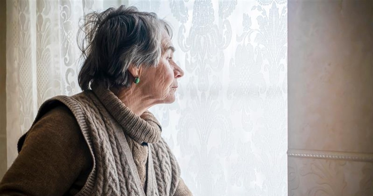 Niektórzy emeryci otrzymają świadczenie dzień wcześniej. Podano przyczynę