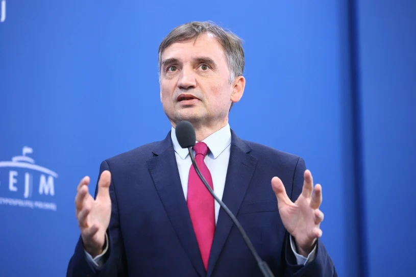 Predsednik Ustavnega sodišča opozarja policijo pred aretacijo Zbigniewa Ziobre