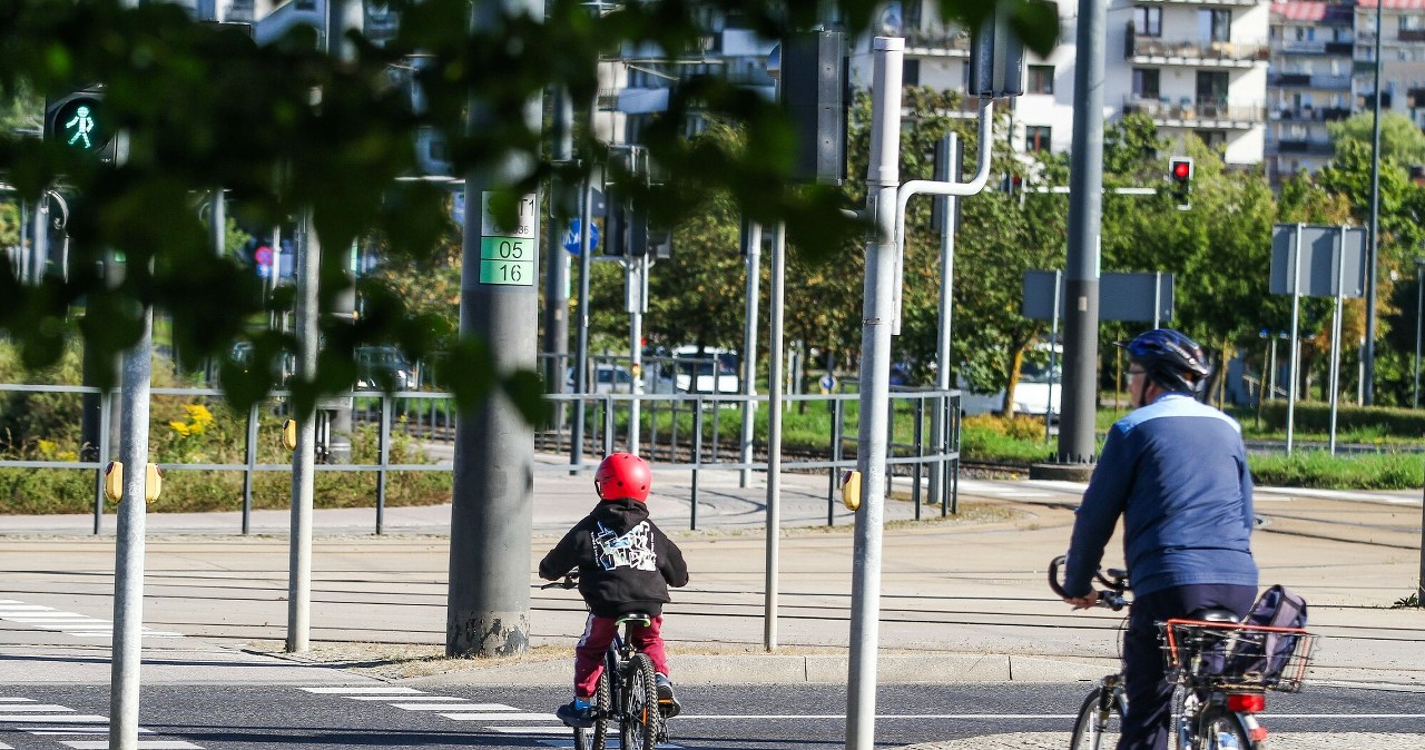 Takie mandaty może dostać rodzic. Zapłacisz choćby za jazdę na rowerze