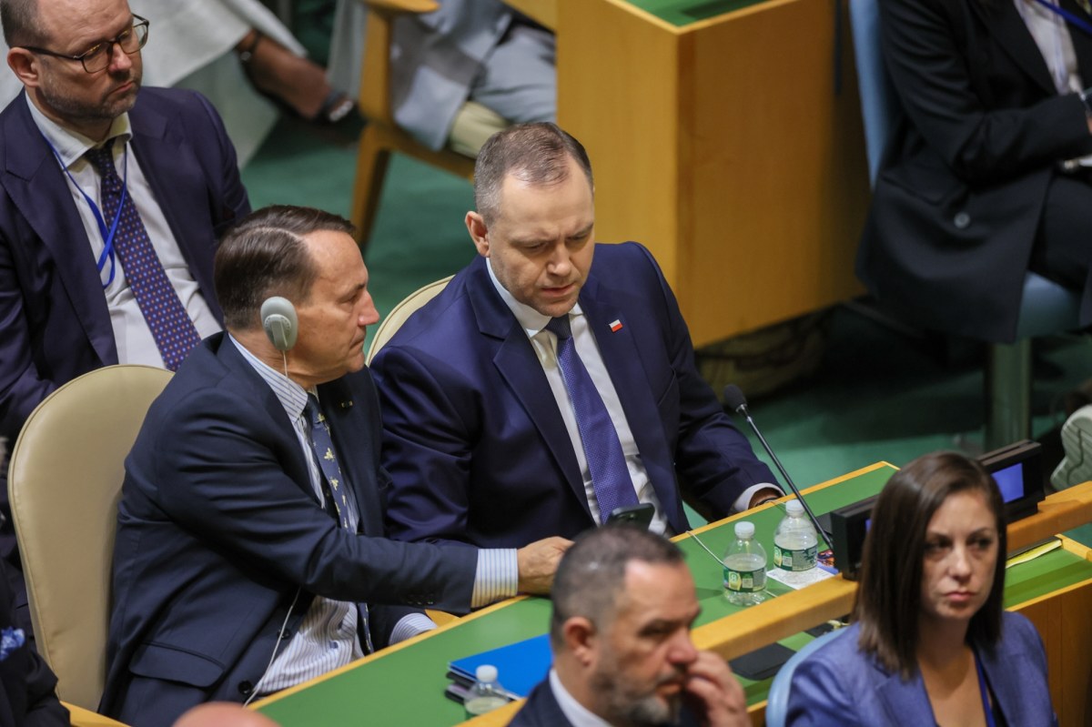 Spór Nawrocki-Sikorski. Premier ma radę