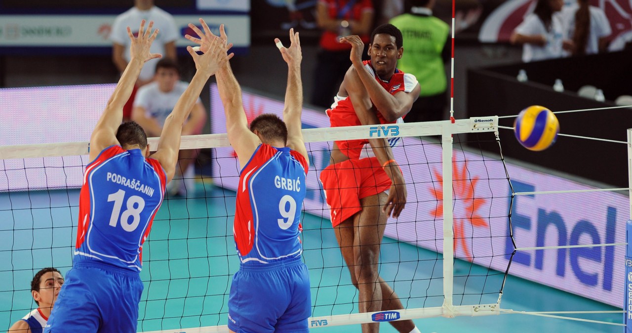 Szaleństwo Leona w półfinale MŚ. Grbić nie dowierzał, marzenia prysły