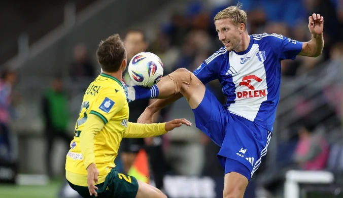 Koszmar niedawnego lidera tabeli. Cios za cios. Gol skasowany w końcówce
