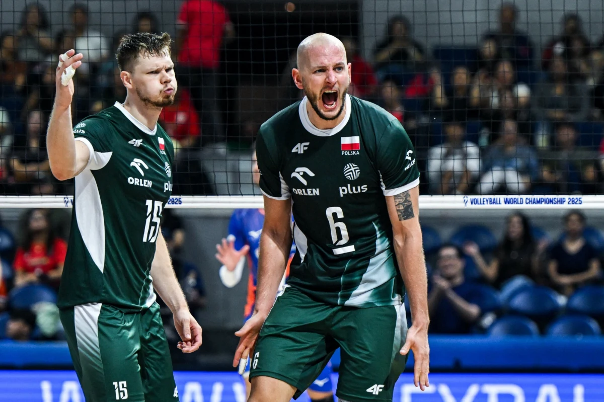 Polska przegrywa z Włochami 0:3 (21:25, 22:25, 23:25) w meczu o finał mistrzostw świata siatkarzy na Filipinach. Biało-Czerwoni grają w osłabieniu, bo na parkiet nie wyszedł Bartosz Kurek. Kapitan polskiej reprezentacji doznał urazu rano w sobotę i do protokołu meczowego został wpisany jako libero. Starcie z Włochami jest powtórką finału z poprzedniej edycji tej imprezy, gdy trzy lata temu w katowickim Spodku Italia pokonała Polskę 3:1. Jak będzie tym razem? Trzymajcie kciuki.