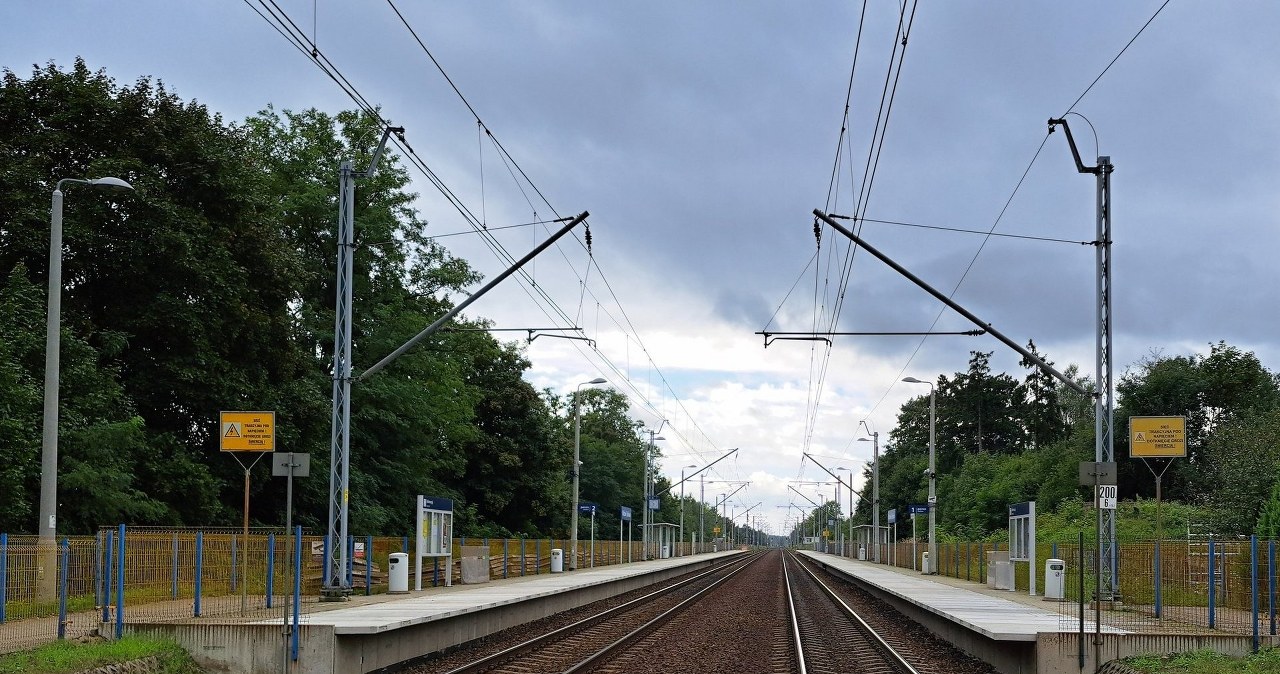 Najstarsza linia kolejowa w Polsce modernizowana. Pociągi pojadą szybciej