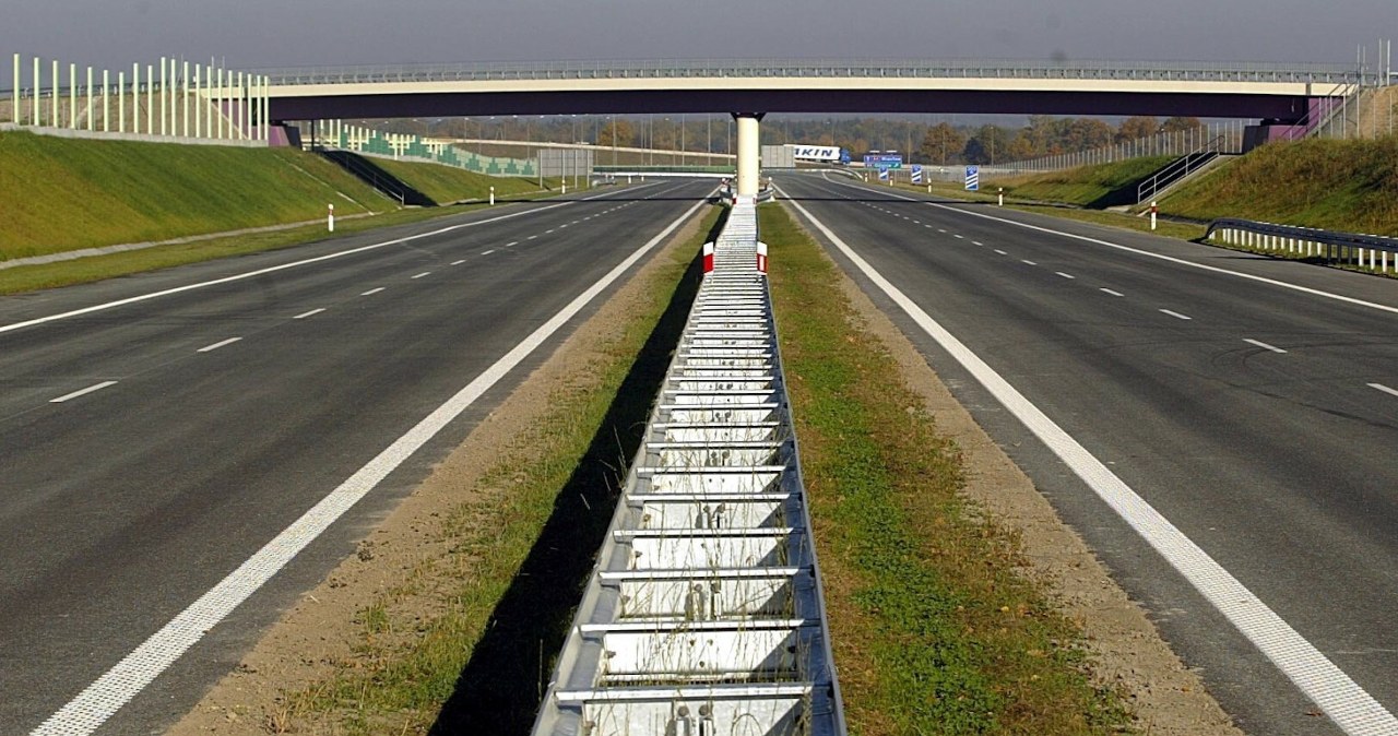 Bariery drogowe z kamerami i AI. Nowe rozwiązanie już dostępne