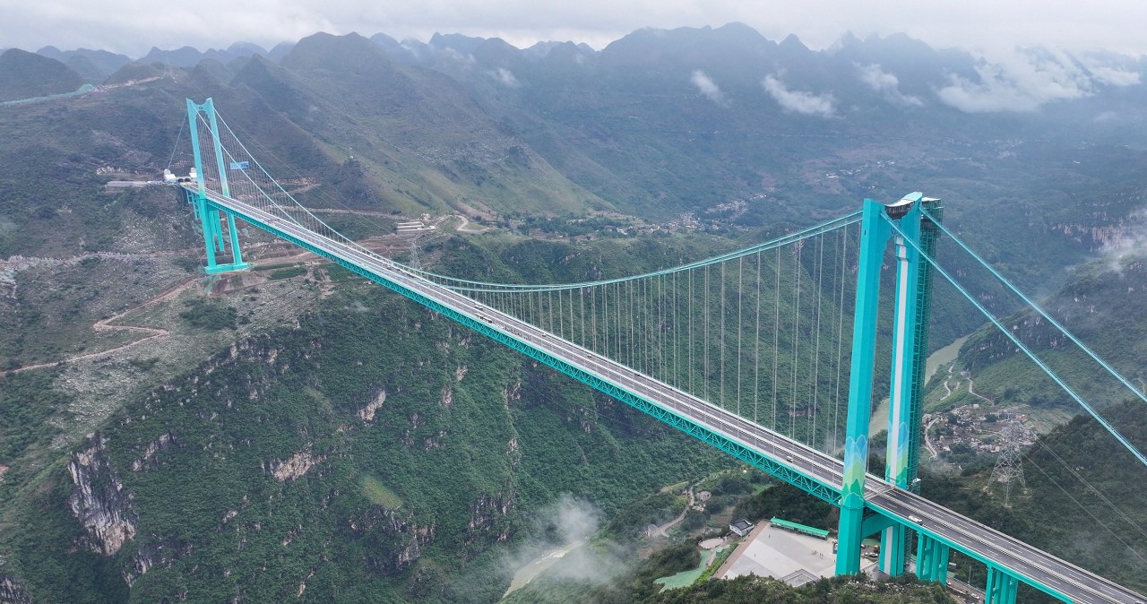 Otwarto nowy najwyższy drogowy most świata. Jest jak 200-piętrowy wieżowiec