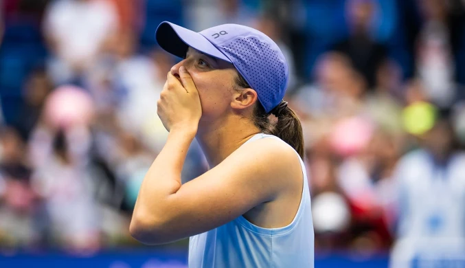 Iga Świątek zeszła z kortu, pojawił się komunikat. Tego jeszcze nie było