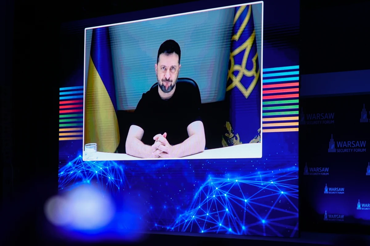 Wołodymyr Zełenski z propozycją dla Polski i innych partnerów. "Ukraina chciałaby zbudować wspólną tarczę obrony powietrznej w celu ochrony przed zagrożeniami ze strony Rosji" - zadeklarował prezydent Ukrainy podczas przemówienia online w ramach Warsaw Security Forum.