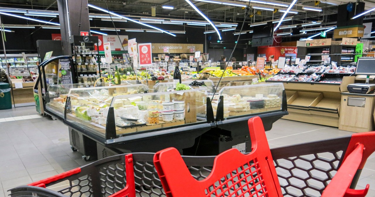 Znana sieć zniknie z Polski? Oni mogą przejąć jej sklepy