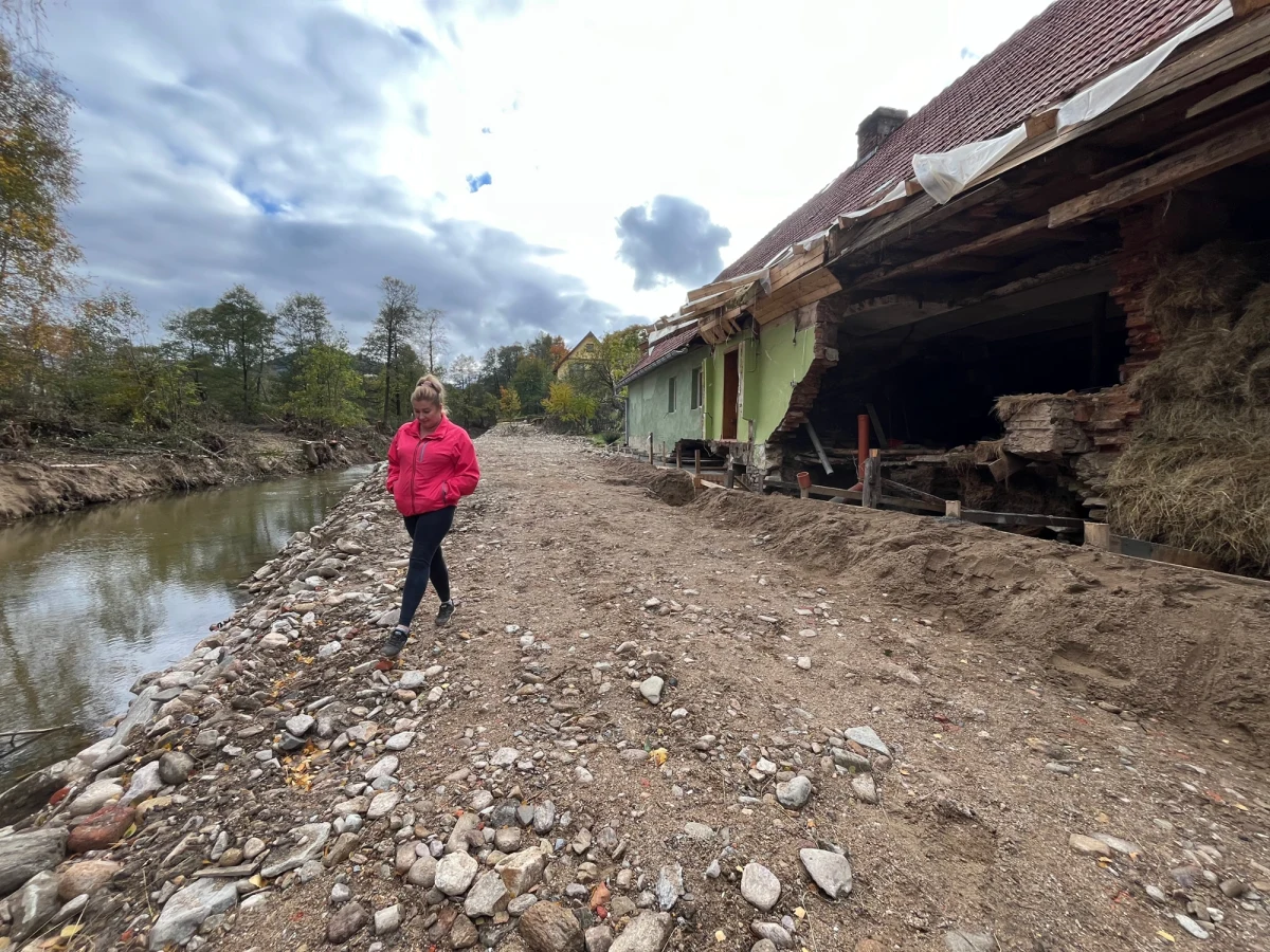 Ostatni dzwonek na złożenie wniosku o dobrowolne wywłaszczenie z terenów powodziowych. Wody Polskie chcą wykupić najbardziej zagrożone nieruchomości. Czas na decyzję mija w środę. 